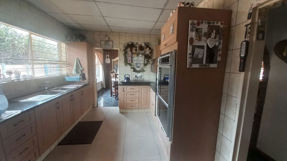 House for sale in Petersfield - 1SP1683484