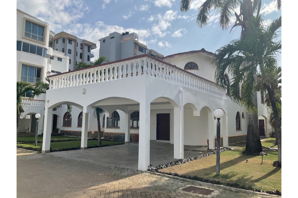 Townhouse for sale in Nyali, Kenya - 3KE1675221