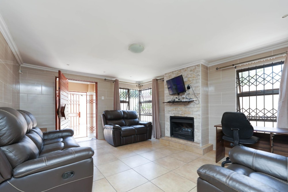 House for sale in Cosmo City - RAN1684292 House for sale in Cosmo City - RAN1684292