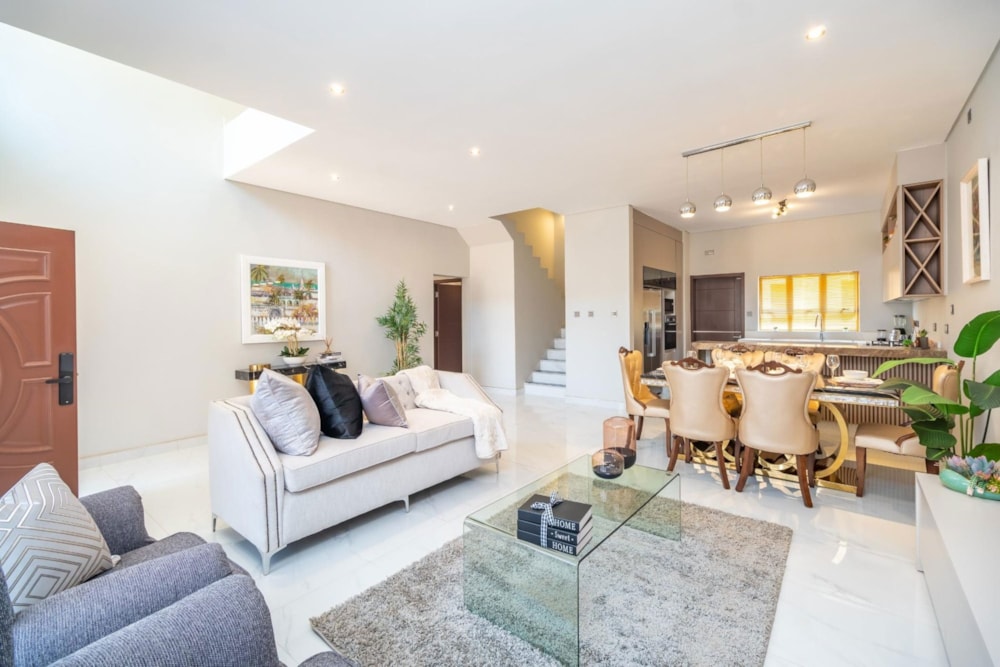 Double-storey apartment for sale in Mount Pleasant, Zimbabwe - 3ZB1683701 Double-storey apartment for sale in Mount Pleasant, Zimbabwe - 3ZB1683701