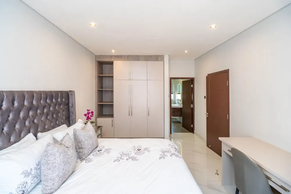 Double-storey apartment for sale in Mount Pleasant, Zimbabwe - 3ZB1683701 Double-storey apartment for sale in Mount Pleasant, Zimbabwe - 3ZB1683701