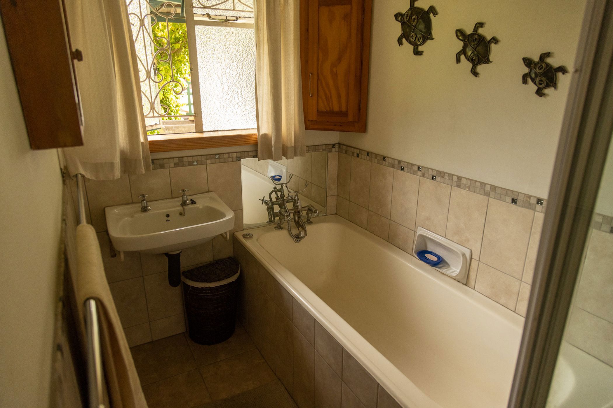 Apartment sold in Avenues, Zimbabwe - 3ZB1684889