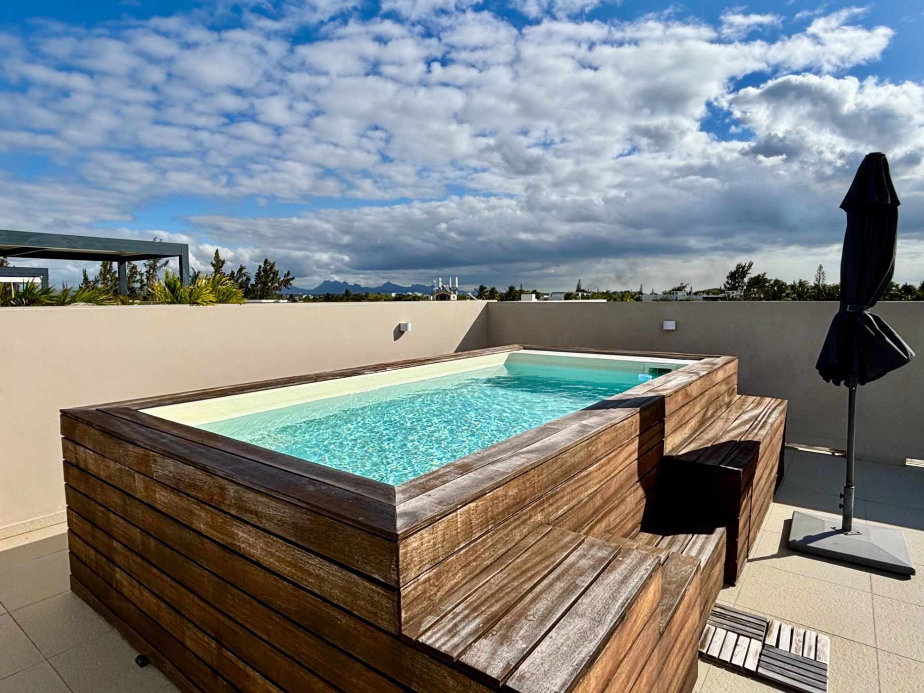 Penthouse apartment for sale in Pereybere, Mauritius - MPR1681850