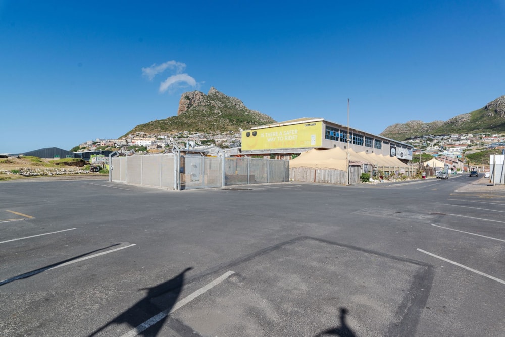 Commercial industrial property sold in Hout Bay - HOB1682410 Commercial industrial property sold in Hout Bay - HOB1682410