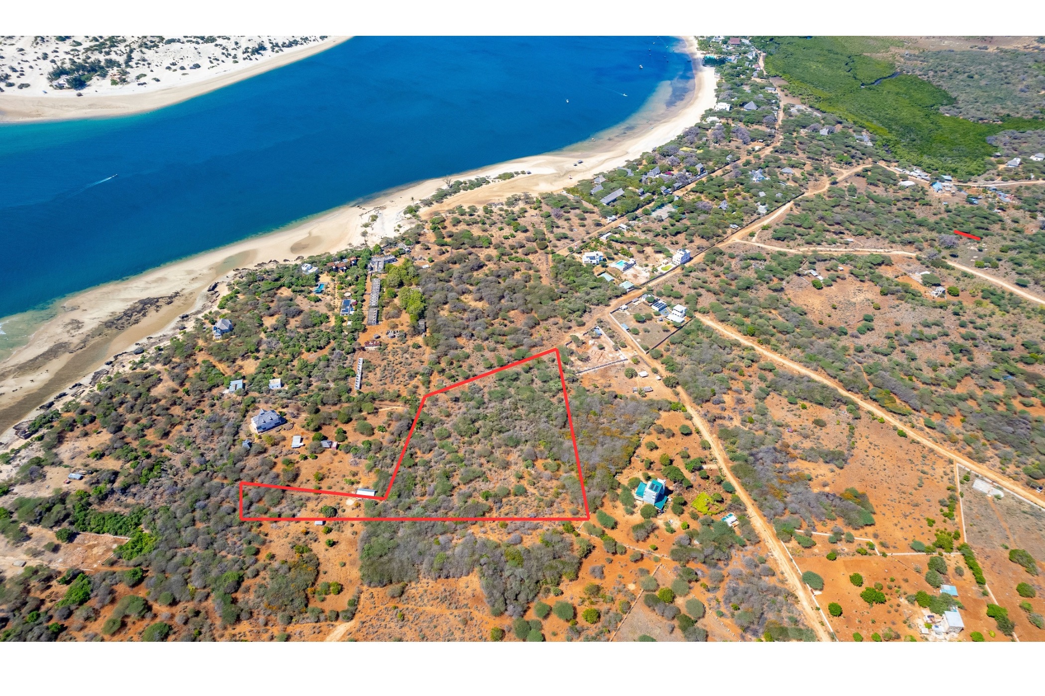Vacant land for sale in Lamu, Kenya - 3KE1682508