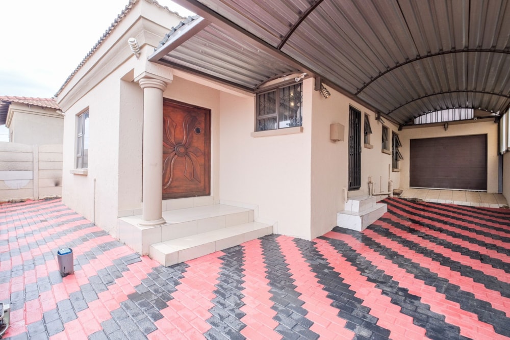 House sold in Chiawelo - RDT1683781