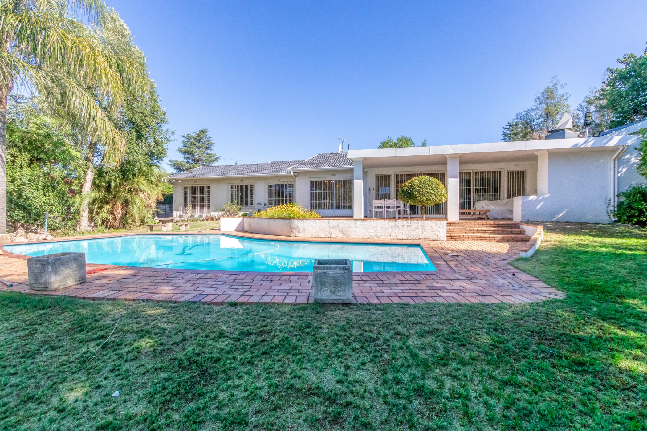 House sold in Bryanston - HP1682949