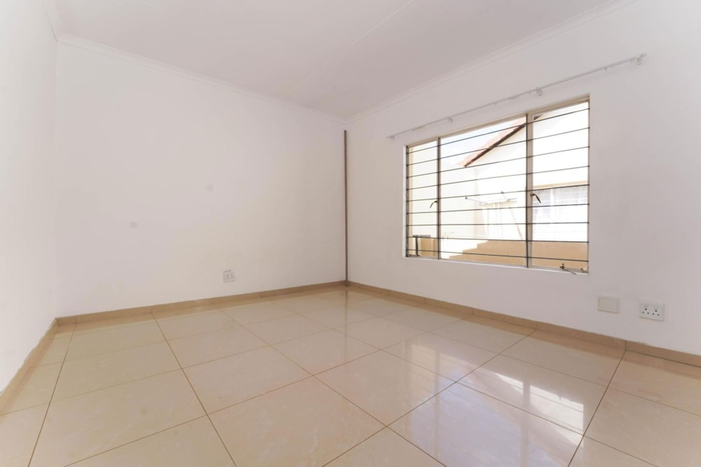 Security complex home for sale in Zandspruit - RAN1683224