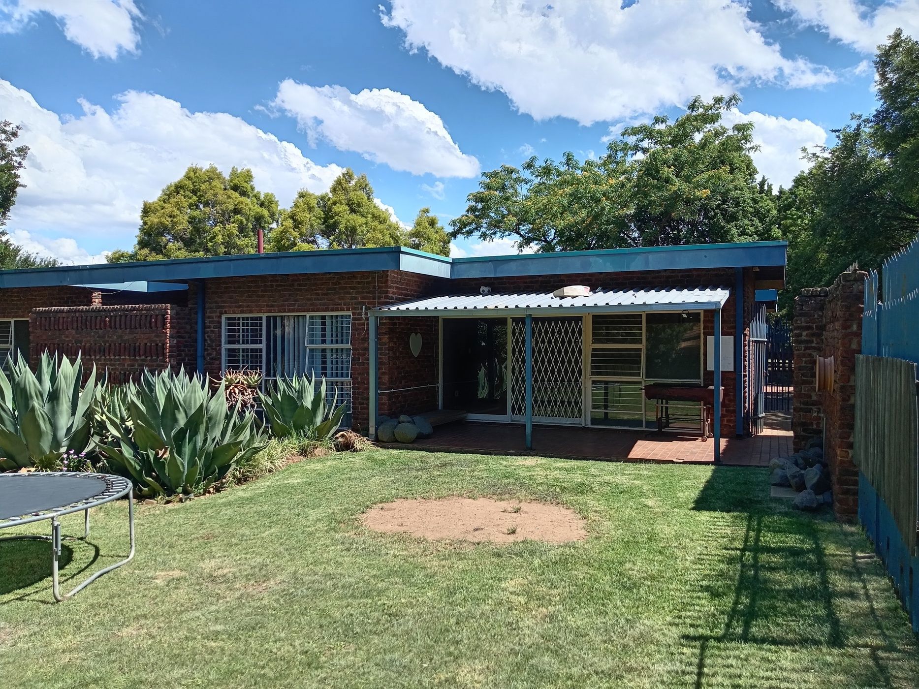 House for sale in Amiel Park - 1NW1683579