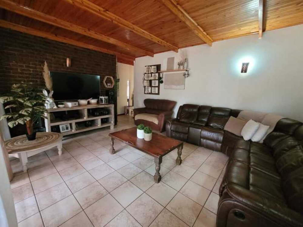 House for sale in Amiel Park - 1NW1683579