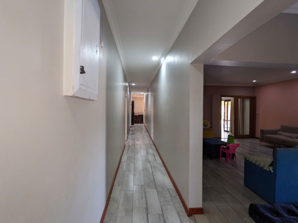 Single-storey house sold in Leopards Hill, Zambia - 3ZA1703335