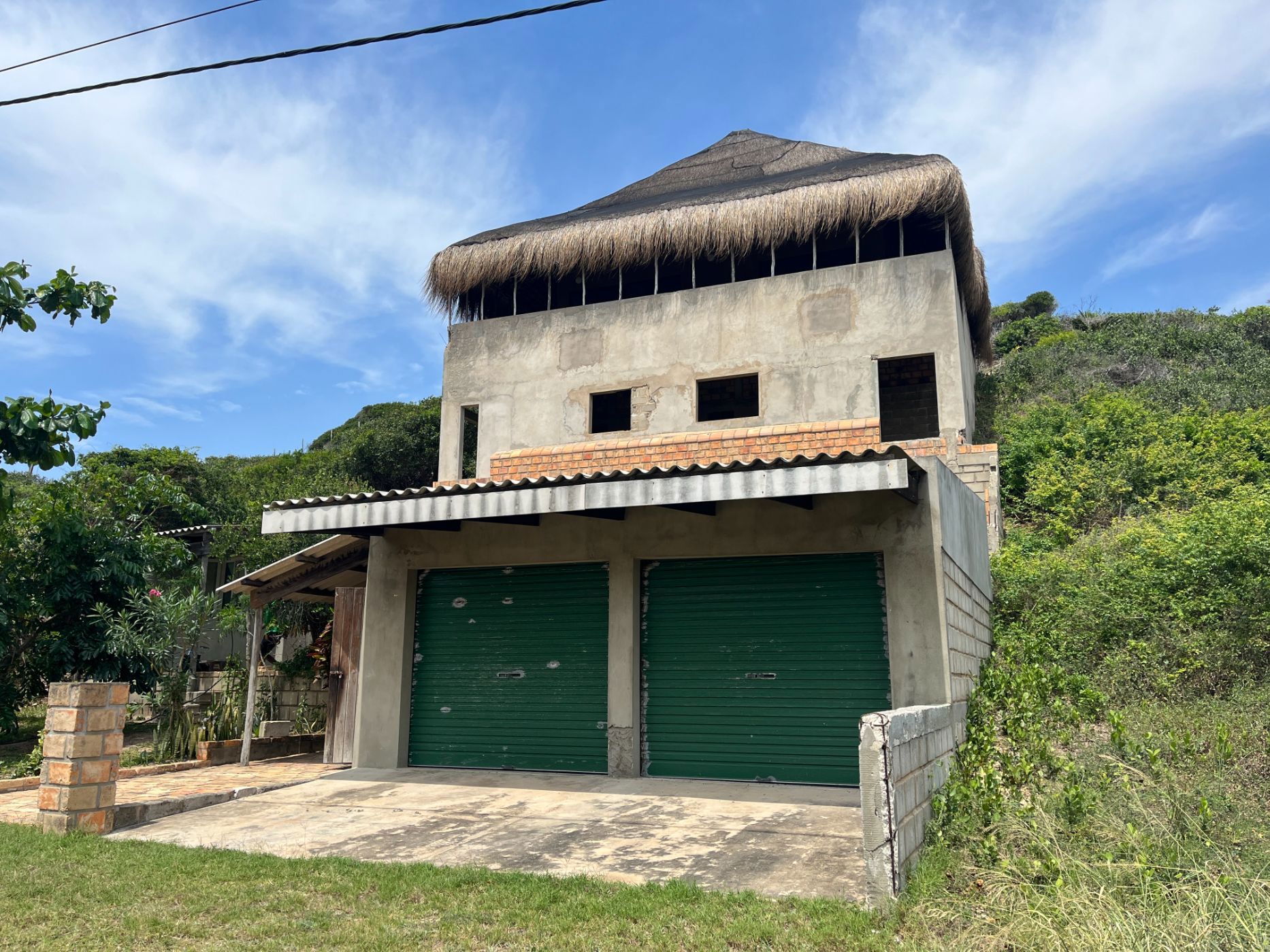 House for sale in Praia do Tofo, Mozambique - 3MQ1683660