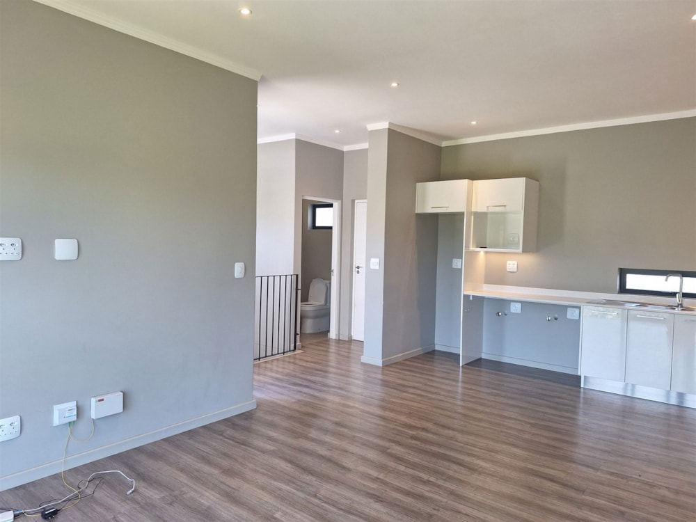 Apartment let in Rosebank, Johannesburg - JBL1683704 Apartment let in Rosebank, Johannesburg - JBL1683704