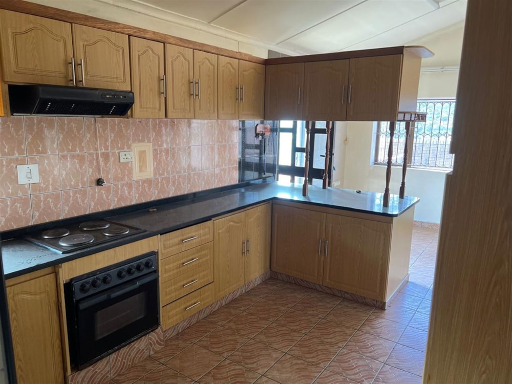 House for sale in Newlands West - 1WP1683846