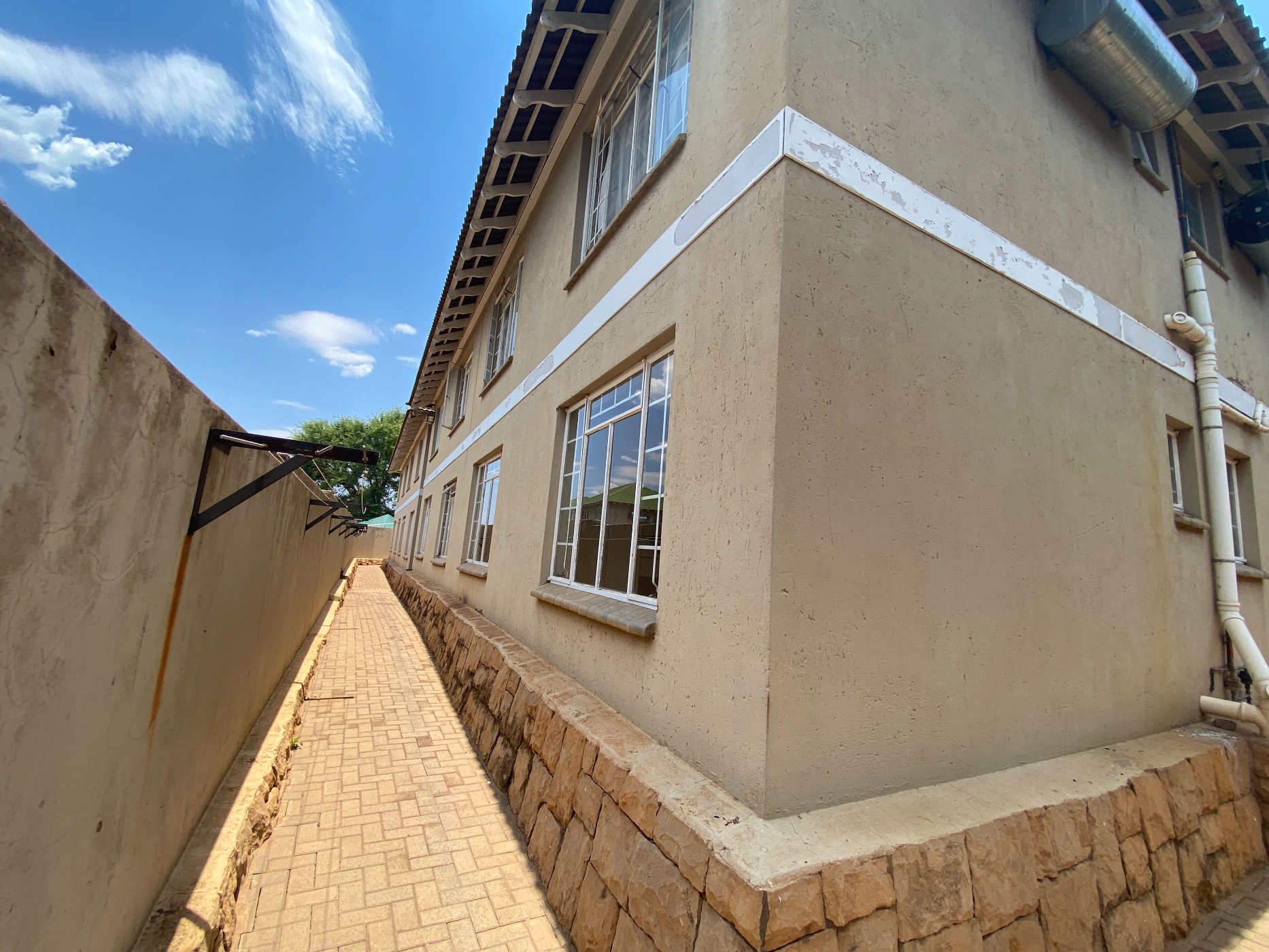 Apartment to rent in Thabazimbi - 1ER1683870