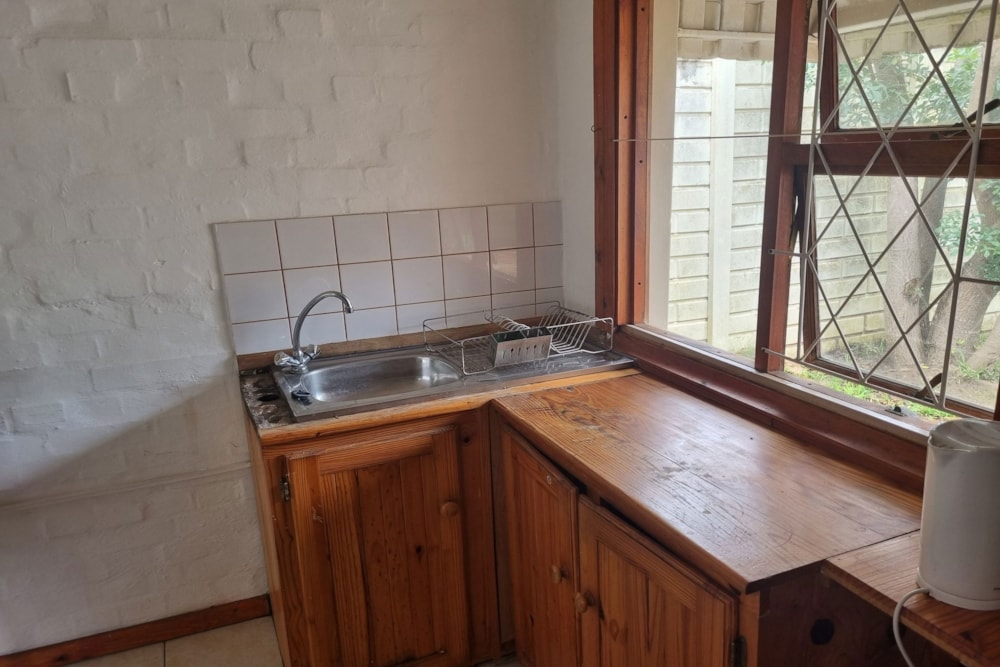 Garden apartment let in Oatlands, Grahamstown, Makhanda - 1GC1683972 Garden apartment let in Oatlands, Grahamstown, Makhanda - 1GC1683972