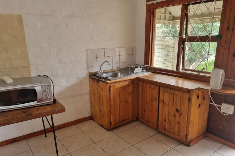 Garden apartment let in Oatlands, Grahamstown, Makhanda - 1GC1683972 Garden apartment let in Oatlands, Grahamstown, Makhanda - 1GC1683972