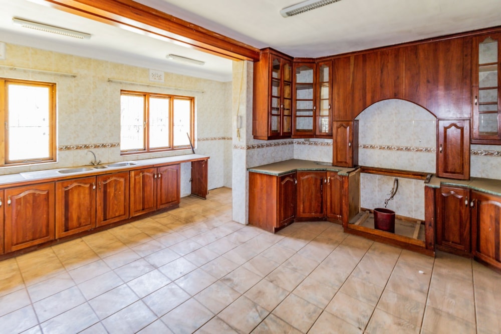 Mixed use farm for sale in Broederstroom - 1HR1684002