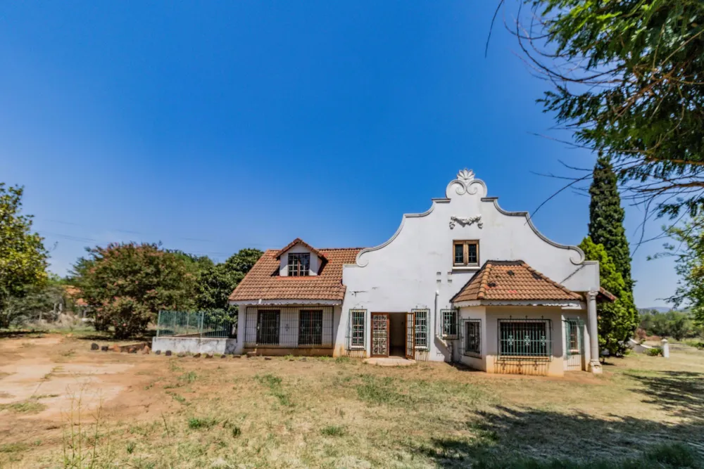 Mixed use farm for sale in Broederstroom - 1HR1684002