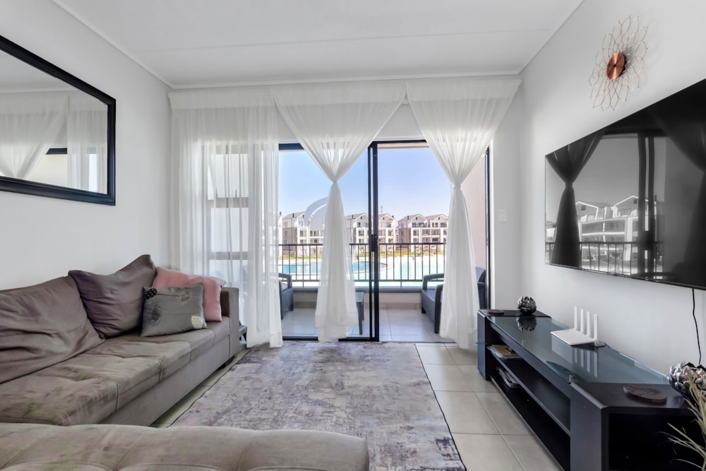 Apartment let in Waterfall, Midrand - MDL1684692