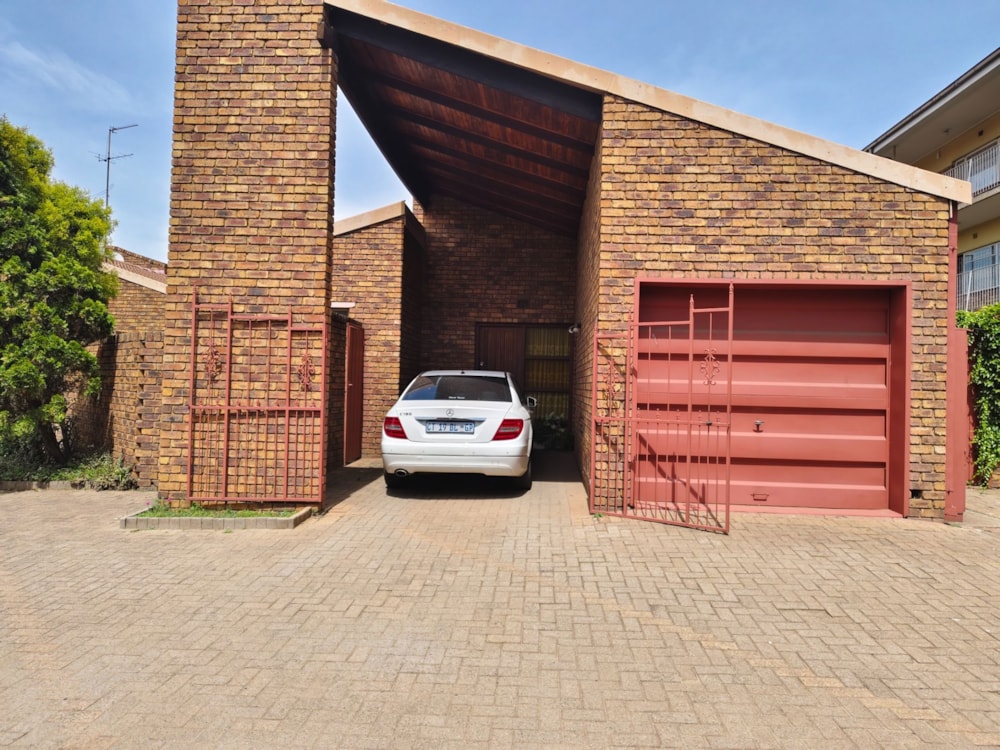 Townhouse for sale in Vanderbijlpark CW 3 - 1VT1684150