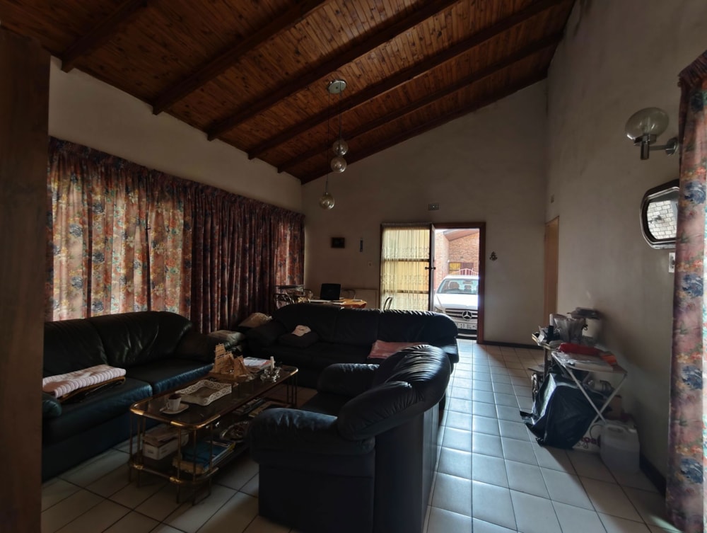 Townhouse for sale in Vanderbijlpark CW 3 - 1VT1684150