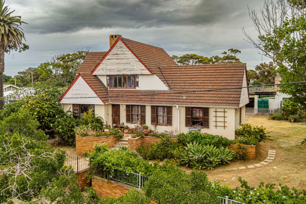 Double-storey house sold in Redhouse - 1PLZ1684374