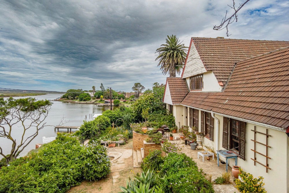 Double-storey house sold in Redhouse - 1PLZ1684374