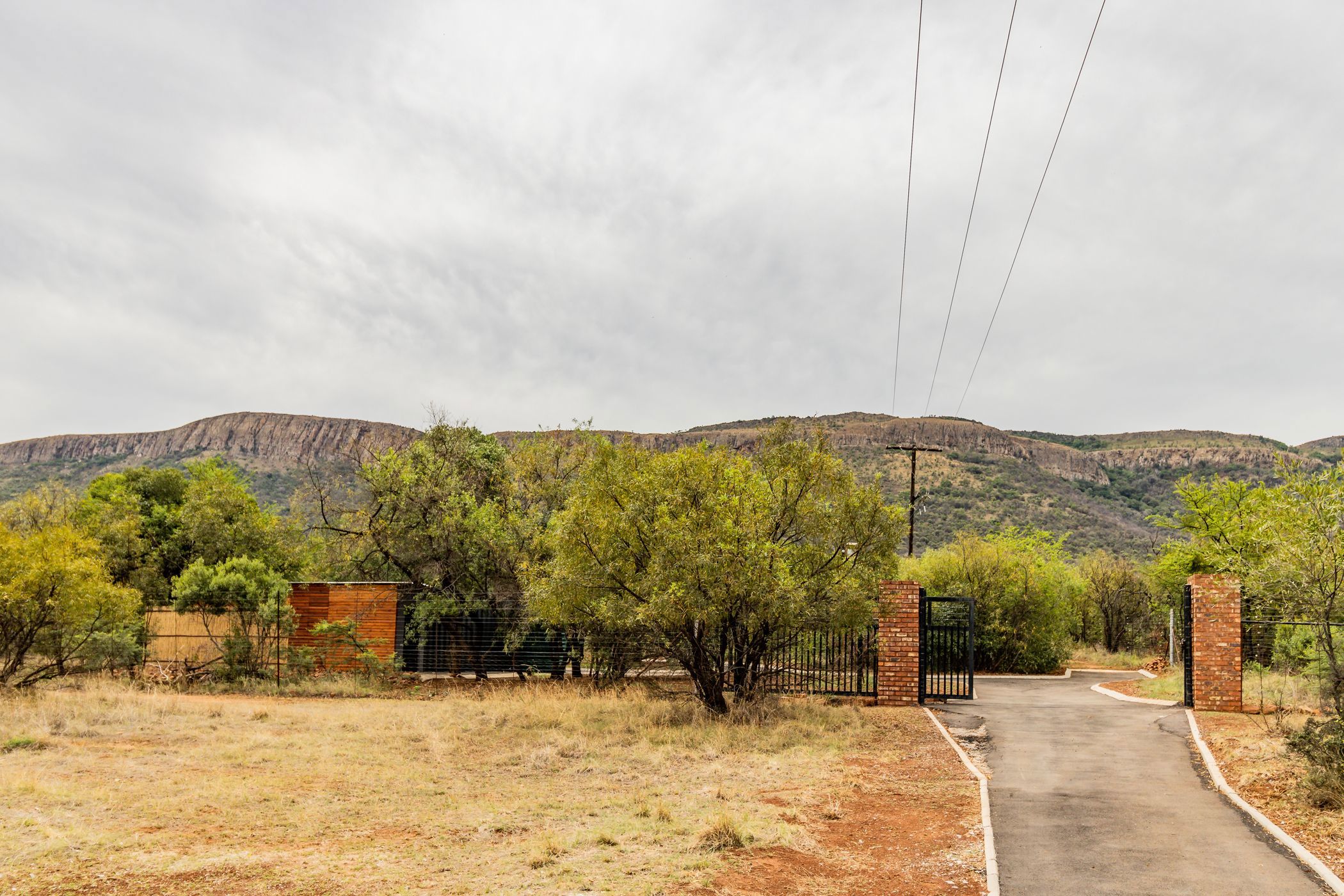 Mixed use farm for sale in Skeerpoort - 1HR1684242