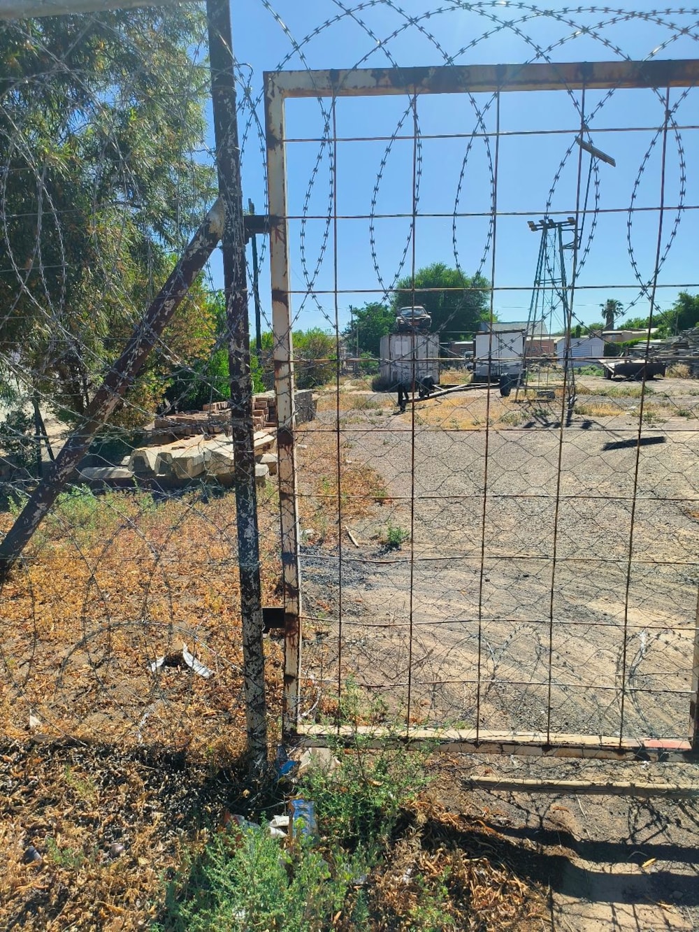 Residential vacant land sold in Beaufort West - 1KK1684212 Residential vacant land sold in Beaufort West - 1KK1684212