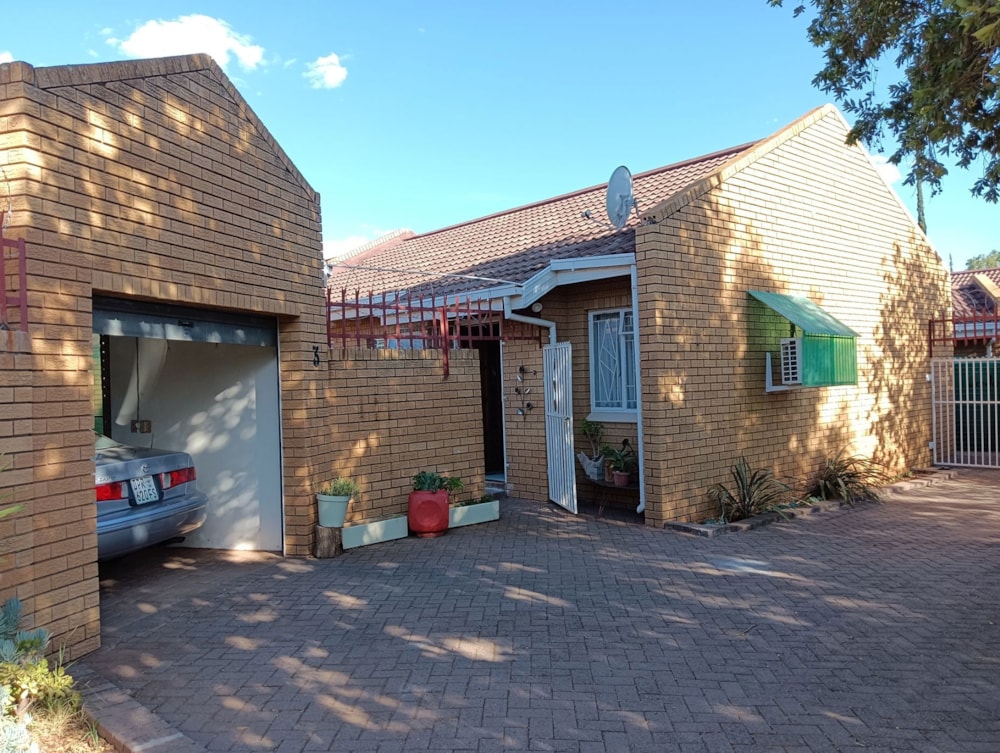 Townhouse for sale in Brandfort - 1BX1685134