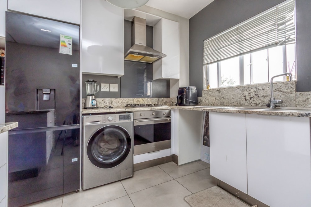 Apartment for sale in Bryanston - HP1684251