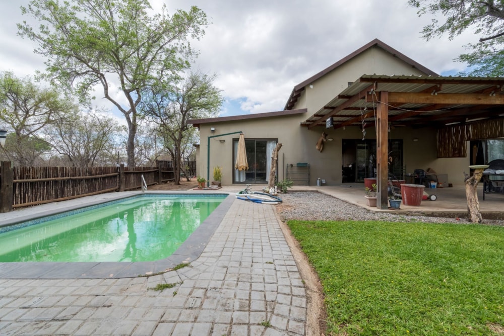 House let in Hoedspruit Wildlife Estate - 1HS1684322 House let in Hoedspruit Wildlife Estate - 1HS1684322