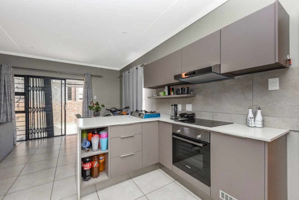 Double-storey house for sale in Lion Pride - FW1684628 Double-storey house for sale in Lion Pride - FW1684628