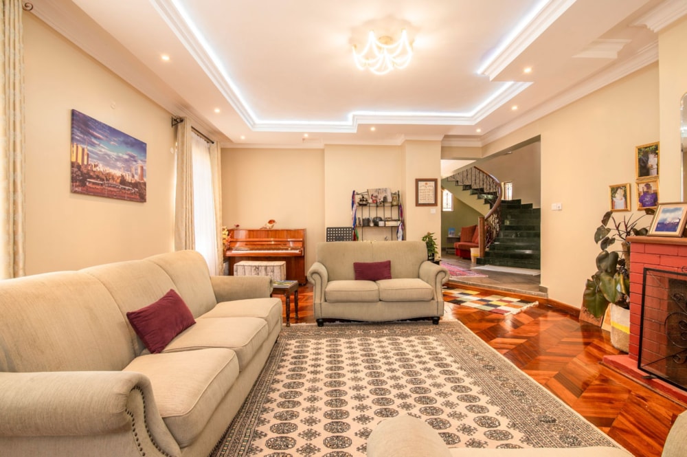 House for sale in Karen, Kenya - 3KE1695505 House for sale in Karen, Kenya - 3KE1695505