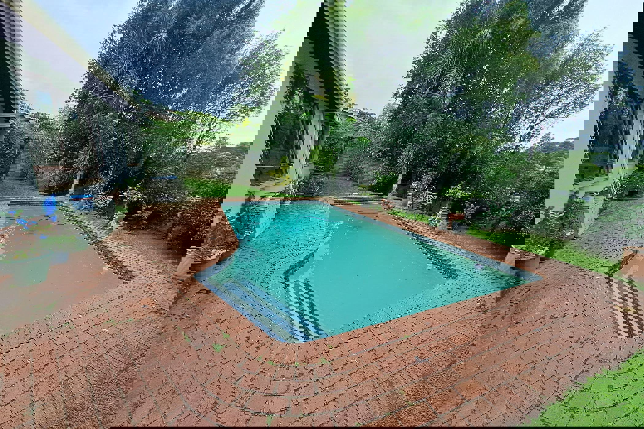 House let in Doon Heights - 1WB1684413