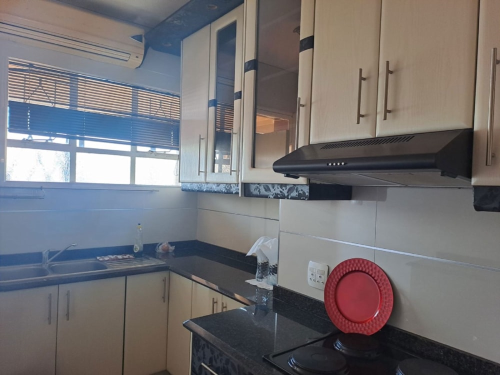 Apartment for sale in Scottburgh - 1si1684455