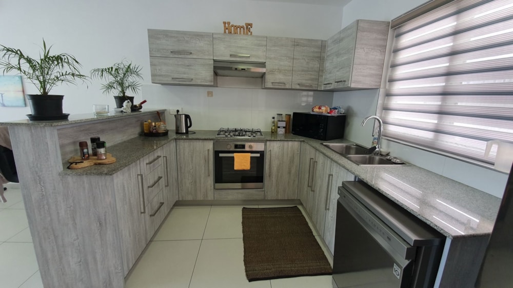 Townhouse for sale in Flic en Flac, Mauritius - MUR1684601 Townhouse for sale in Flic en Flac, Mauritius - MUR1684601