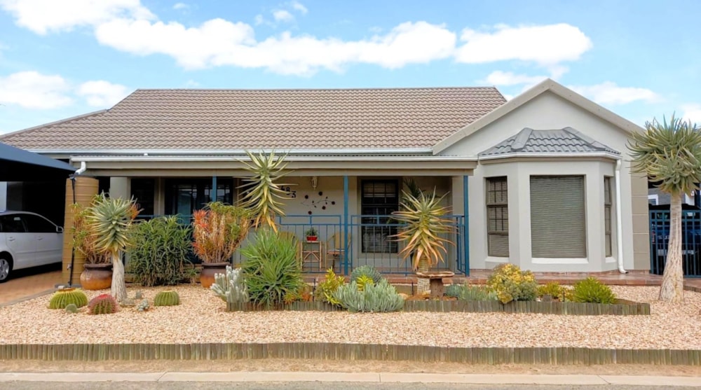 Security estate home sold in Wesbank, Oudtshoorn - 1OU1702009 Security estate home sold in Wesbank, Oudtshoorn - 1OU1702009