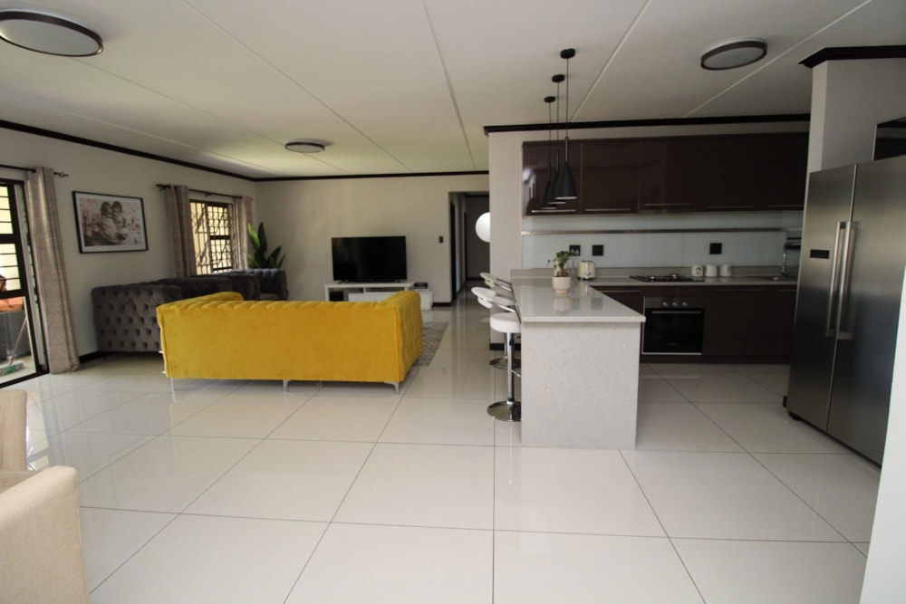 Apartment for sale in Carlswald - MR1684672 Apartment for sale in Carlswald - MR1684672