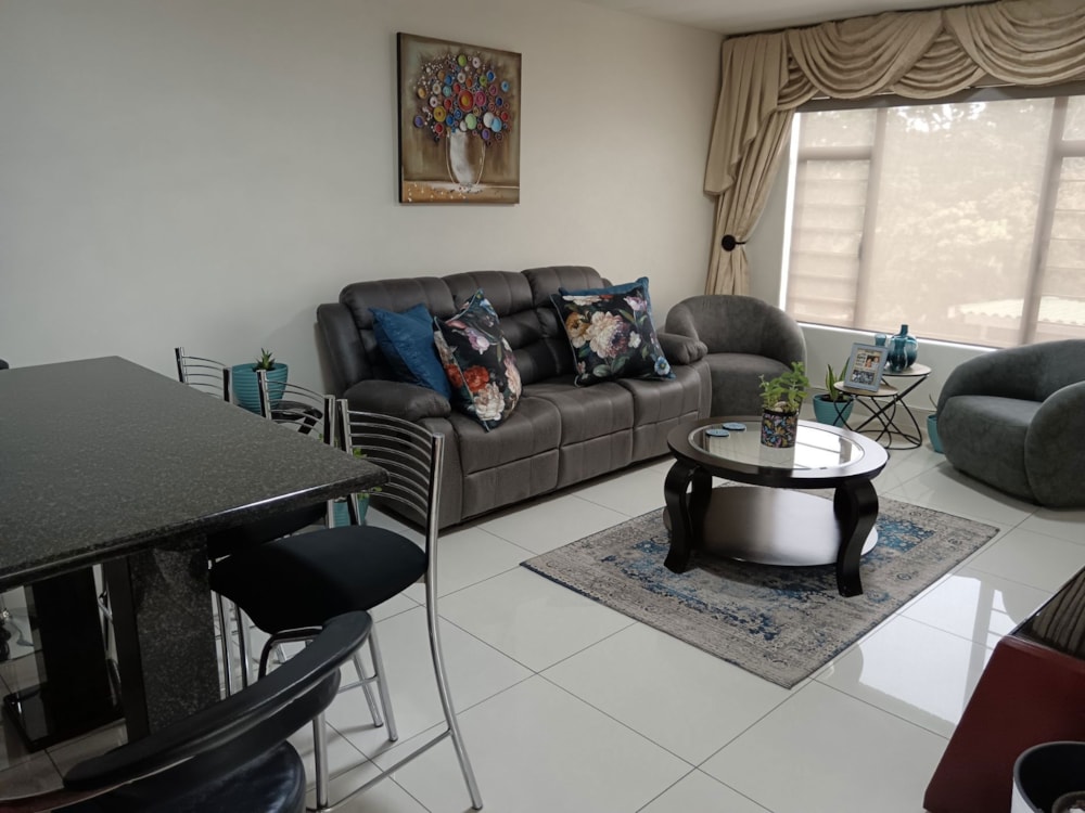 Multi-storey apartment for sale in Scottburgh - 1si1727828 Multi-storey apartment for sale in Scottburgh - 1si1727828