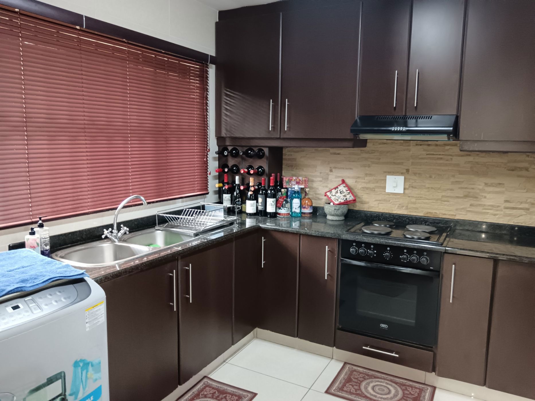 Multi-storey apartment for sale in Scottburgh - 1si1727828