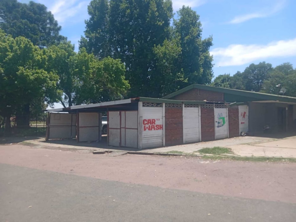 Commercial business for sale in Komati - 1MD1684898 Commercial business for sale in Komati - 1MD1684898
