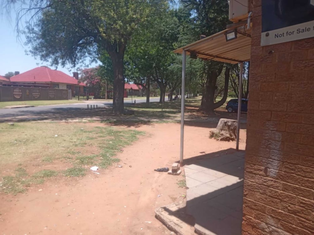 Commercial business for sale in Komati - 1MD1684898 Commercial business for sale in Komati - 1MD1684898