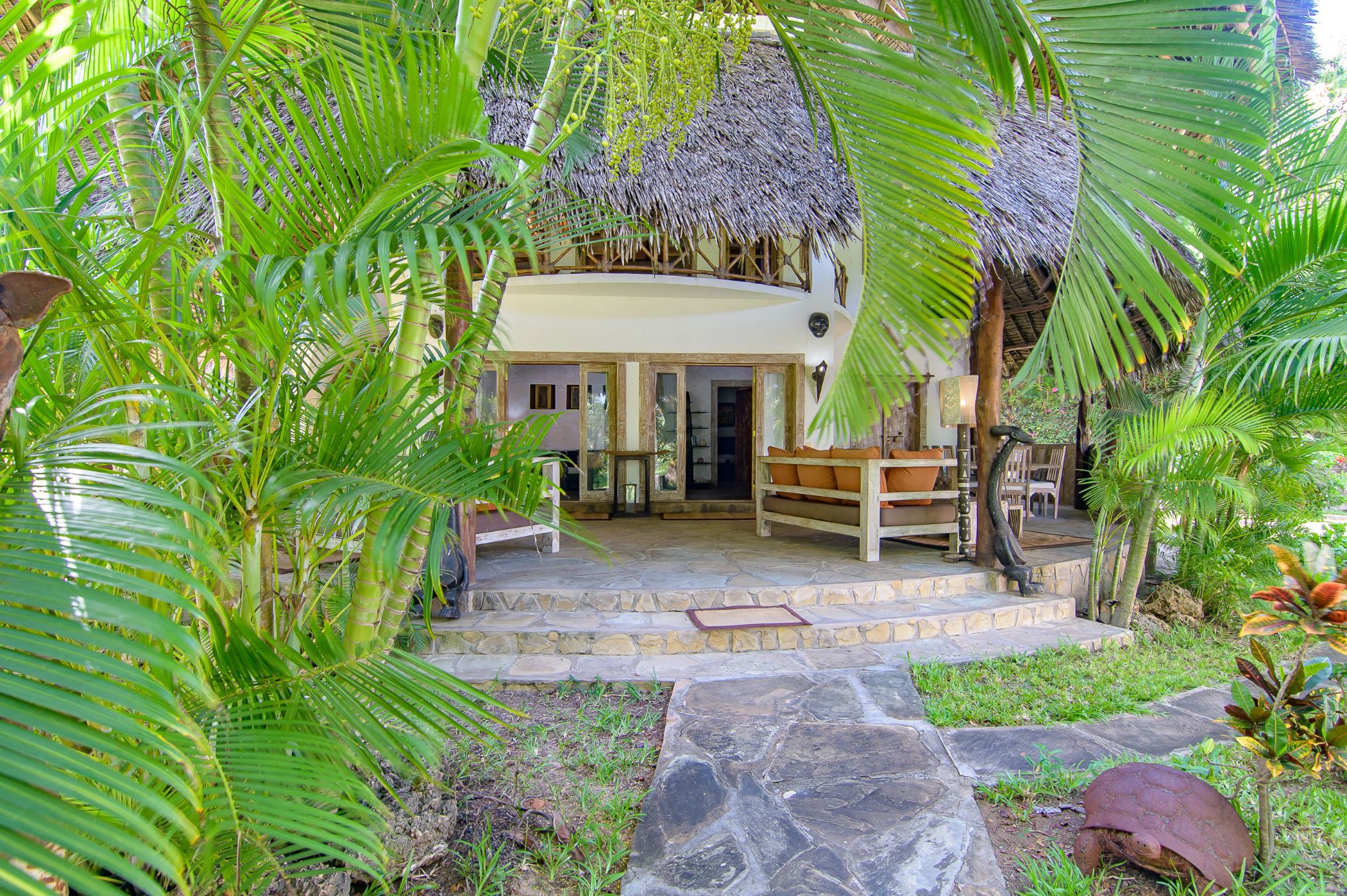 Beachfront villa to rent in Malindi, Kenya - 3KE1684966