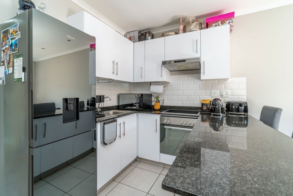 Apartment for sale in Waterfall, Upper Highway - 1KF1685019