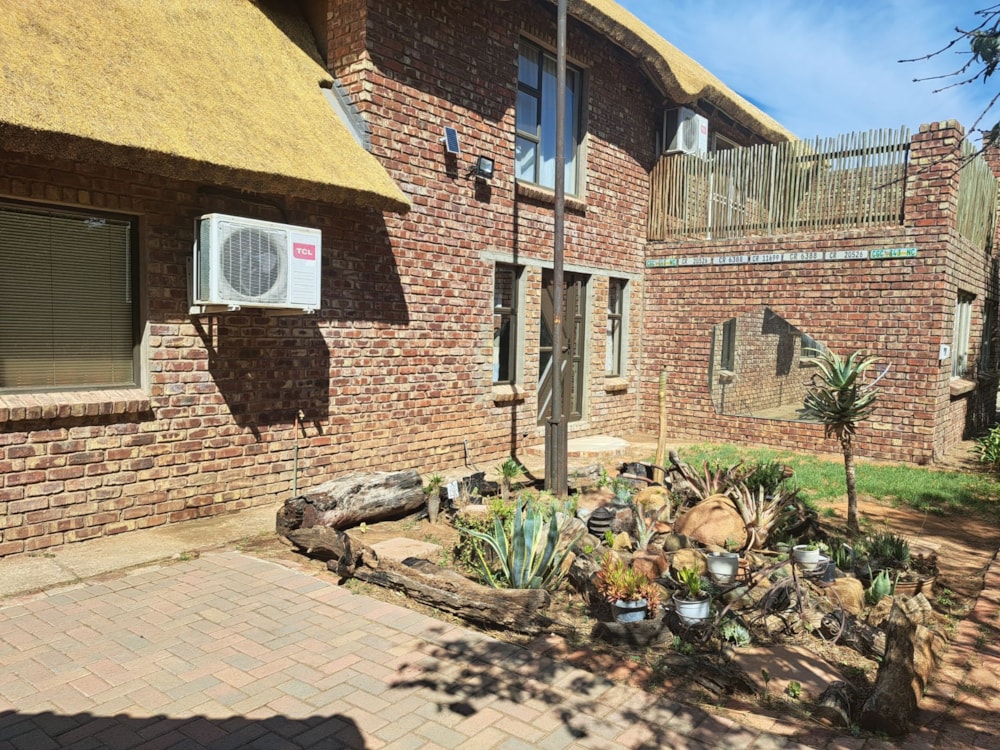 House for sale in Christiana, North West Province - 1KJ1685088 House for sale in Christiana, North West Province - 1KJ1685088