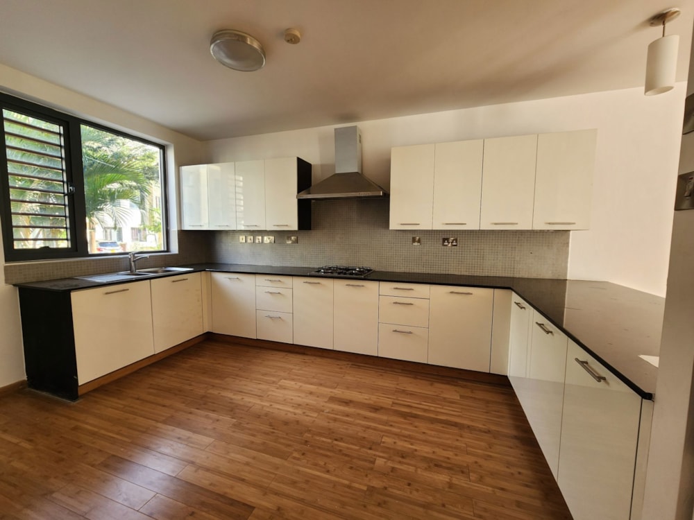 House let in Thika Road, Kenya - 3KE1706323