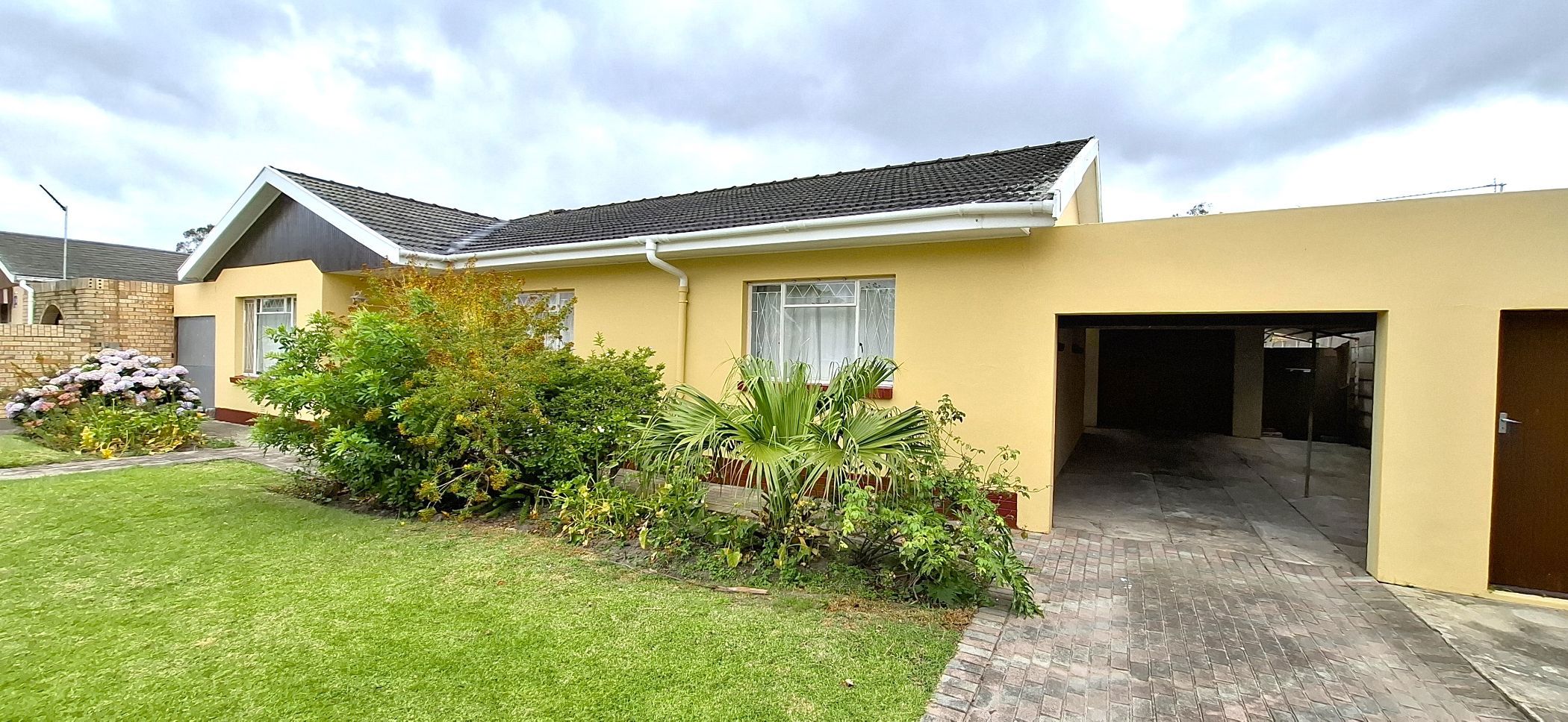 House to rent in Kabega - 1PLZ1736696