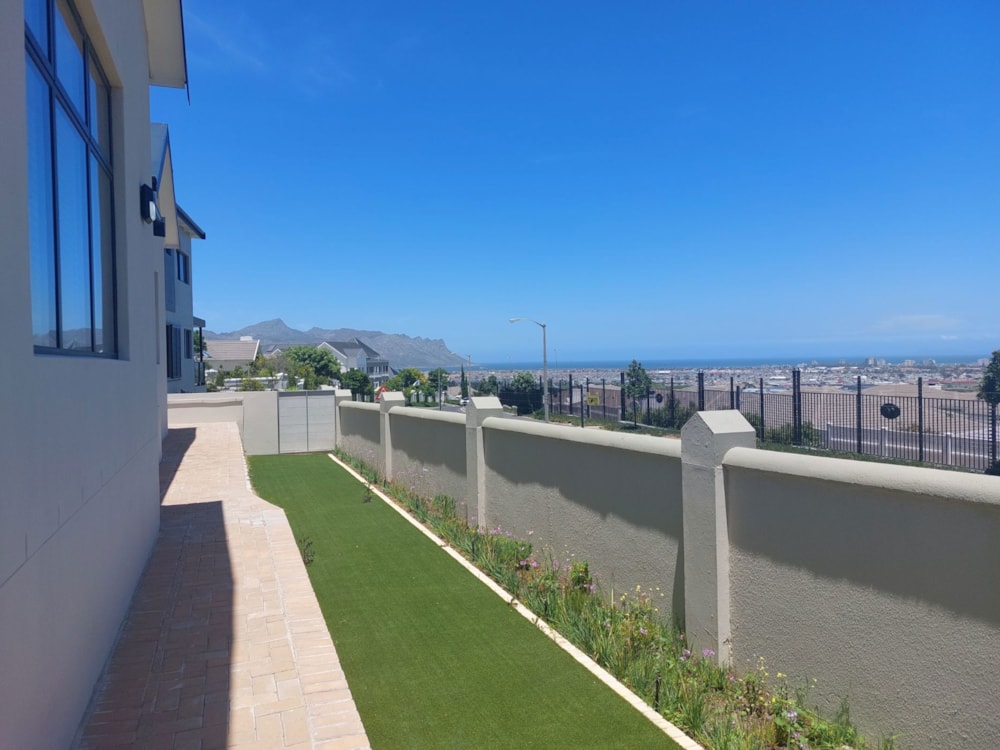 House let in Somerset West - SWL1685149 House let in Somerset West - SWL1685149